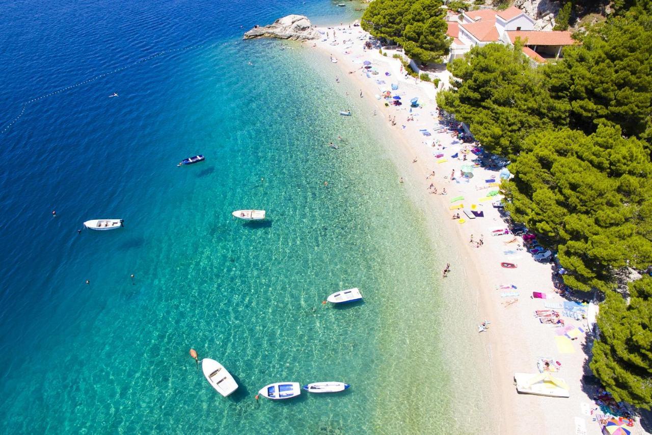Apartments By The Sea Brela, Makarska - 11821 Εξωτερικό φωτογραφία