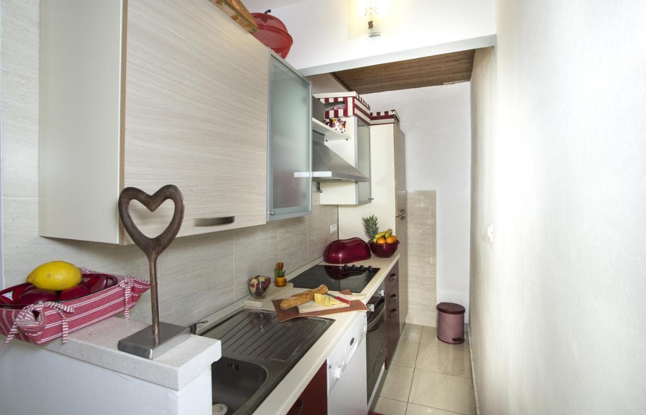Apartments By The Sea Brela, Makarska - 11821 Εξωτερικό φωτογραφία